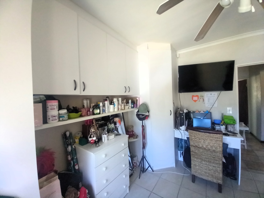 To Let 2 Bedroom Property for Rent in Jagtershof Western Cape